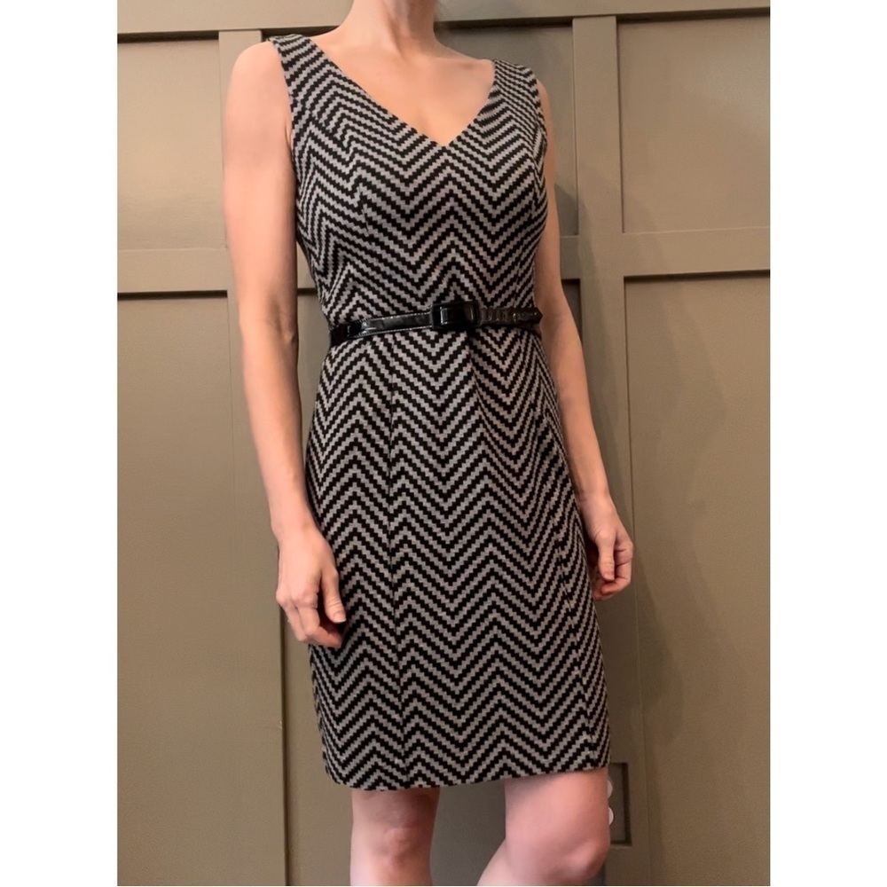 Trina Turk Chevron Striped Career Sheath Dress Viscose Wool Black & Gray Size 4